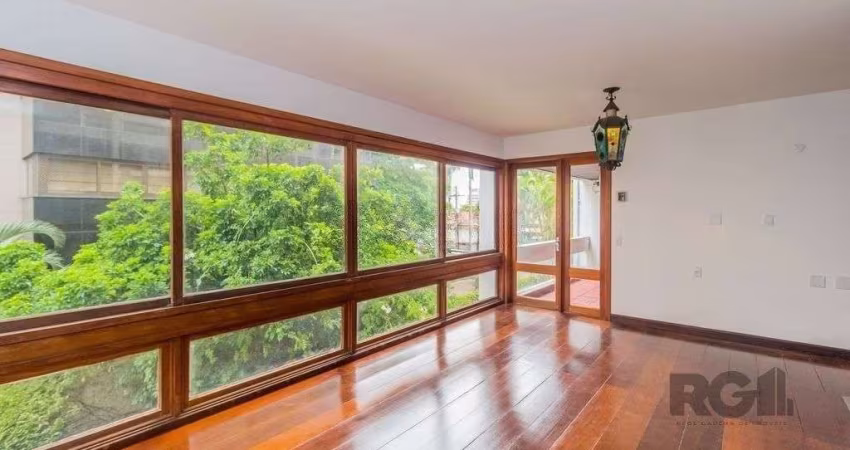 Excelente apartamento de 189m² com 3 dormitórios e 3 vagas.
