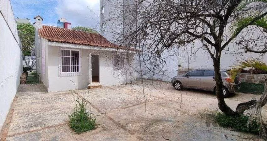 Casa de 2 dormitórios no bairro Petrópolis