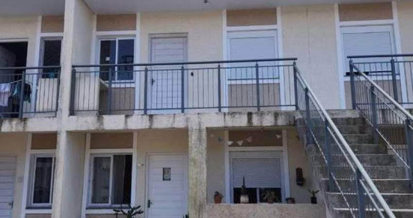 Casa 2 Dormitórios no Bairro Hípica