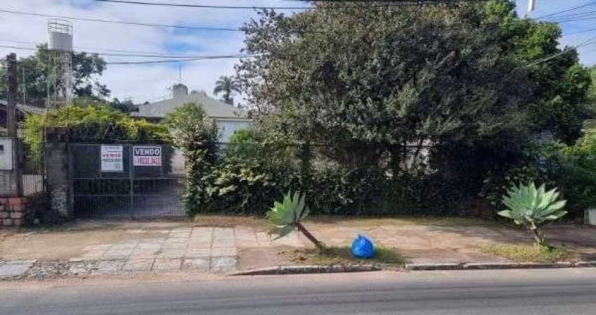 Terreno em Porto Alegre, no bairro Cavalhada, à venda.