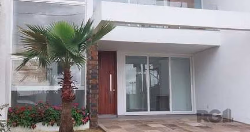 Casa 2 dormitórios, 1 suíte, 4 vagas, Bairro Central Park
