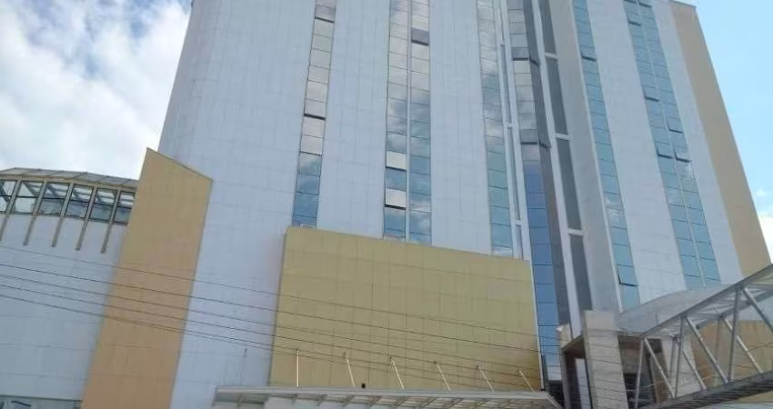 Hotel Axten - Quarto 906 Vende-se quarto no hotel Axten, em Caxias do Sul. Apartamento 906, com 24,23 metros privativos. Hotel com excelente infraestrutura para hóspedes, além de restaurante e local p