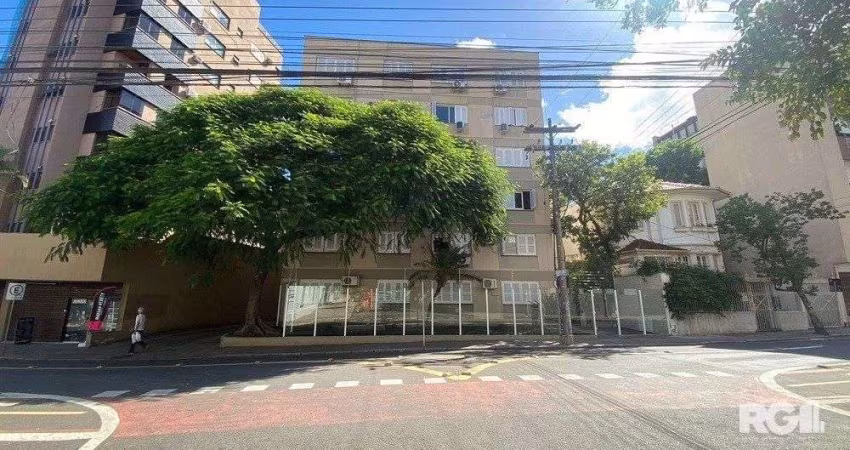 Loja no Bom Fim com garagem- Cód. RP389767