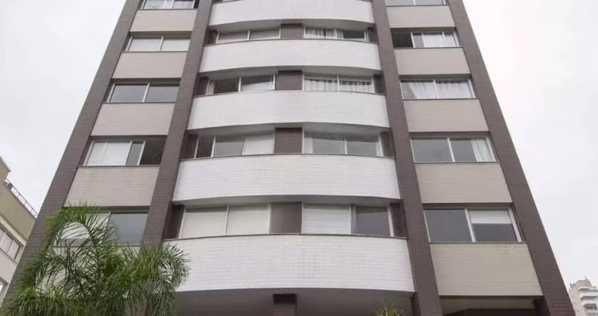 Apartamento de 3 quartos, suíte e 2 vagas de garagem Petrópolis em Porto Alegre.