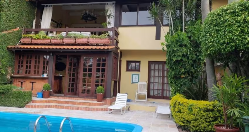 Casa Condominio para Venda - 451m², 5 dormitórios, sendo 3 suites, 4 vagas - Santa Tereza