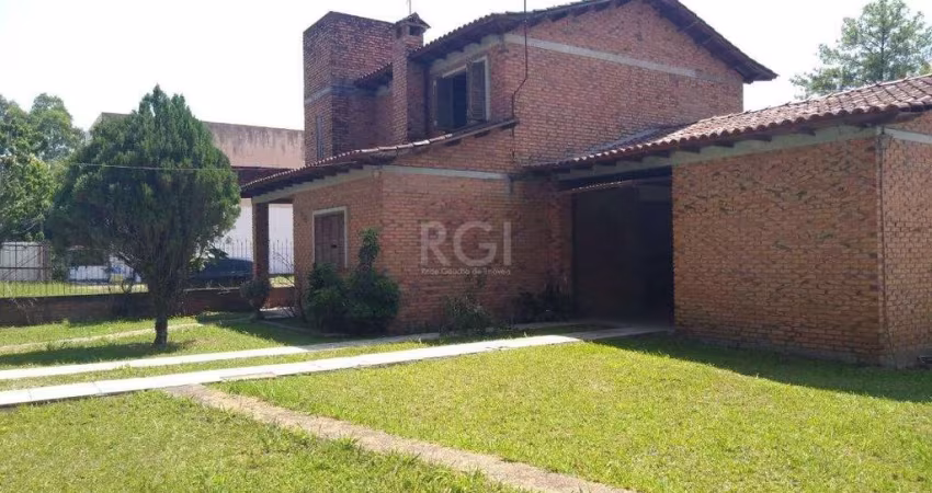 Casa para Venda com 2 dormitórios e 3 vagas no bairro Belém Novo