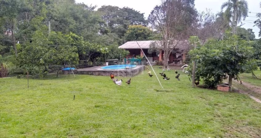 Sítio para Venda - 13725m², 2 dormitórios, sendo 2 suites, 4 vagas - Ponta Grossa