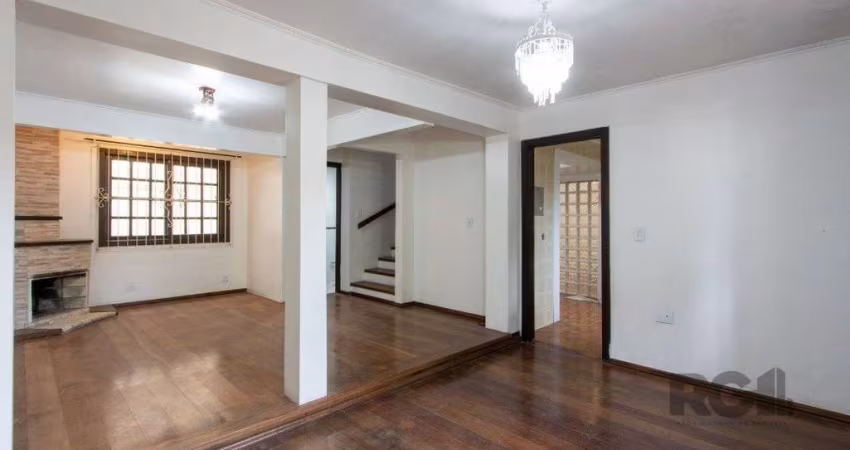 Casa Condominio para Venda - 191m², 5 dormitórios, sendo 1 suites, 3 vagas - Tristeza