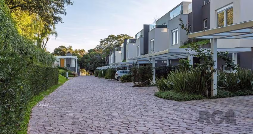 Casa para venda, 344m², 3 dormitórios, Pedra Redonda