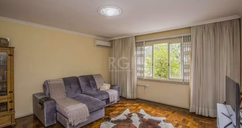 Apartamento para Venda - 131.16m², 3 dormitórios, sendo 1 suites, 1 vaga - Menino Deus