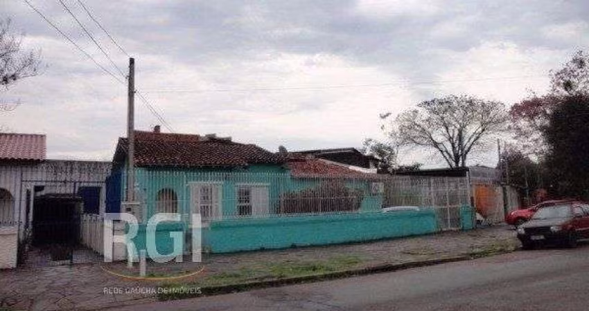 Casa para Venda - 90m², 3 dormitórios, 1 vaga - Partenon