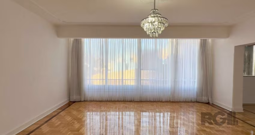 SUPER APARTAMENTO REFORMADO DE 3 DORMITÓRIOS EM ÓTIMA LOCALIZAÇÃO NA DUQUE