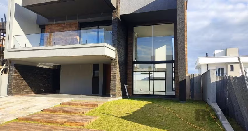Casa em Condomínio em Distrito Industrial