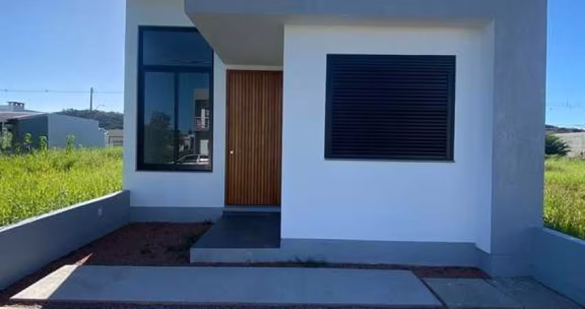 Casa térrea de 3 dormitórios sendo um suíte
