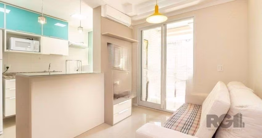 Apartamento com Pátio, 2 dormitórios no Bairro Teresópolis