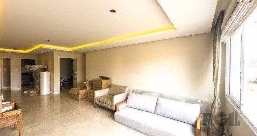 Vende-se excelente apartamento 2 suítes, 2 vagas cobertas com depósito - 116m² - Petrópolis