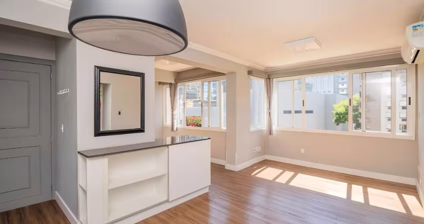 Vende-se apartamento com 2 quartos e 75 m² - Mont`Serrat