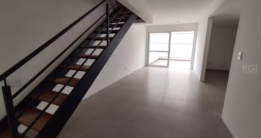 Duplex para Venda - 179.08m², 2 dormitórios, sendo 2 suites, 2 vagas - Petrópolis