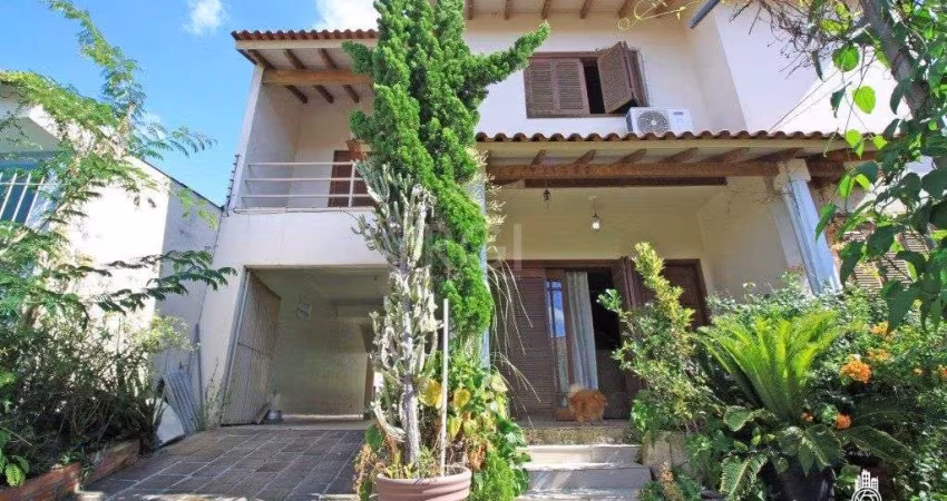 Casa para Venda - 240m², 4 dormitórios, sendo 3 suites, 6 vagas - Jardim Sabará
