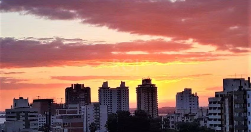 Cobertura para Venda - 174.22m², 2 dormitórios, 2 vagas - Menino Deus