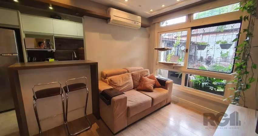 Apartamento com 3 quartos, vagas de garagem, semi mobiliado - 68m² no bairro Medianeira, Porto Alegre/RS