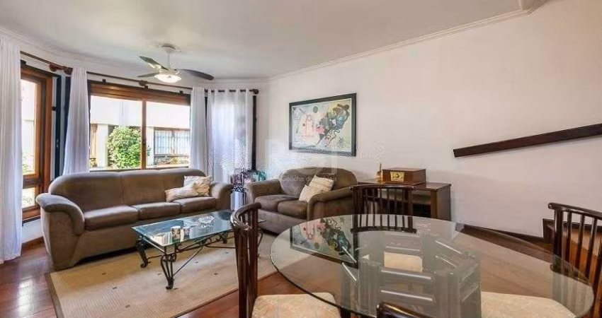 Casa Em Condomínio 224m², Bairro Tristeza