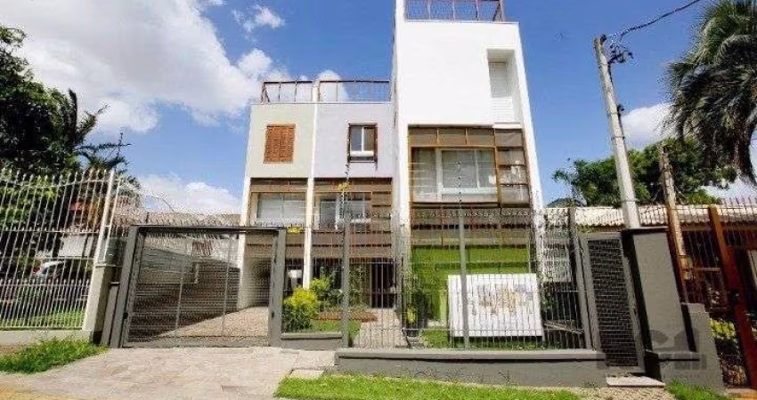 Sobrado em Jardim Sabará