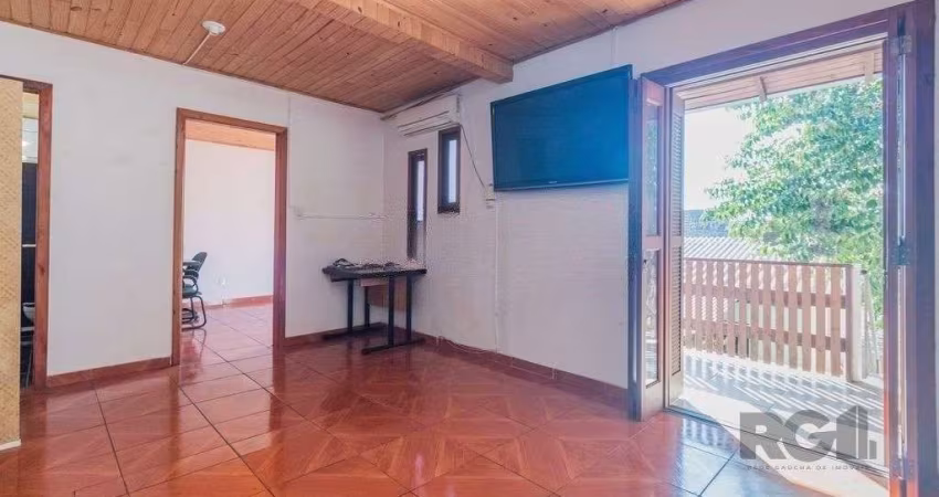 Casa com 4 dormitórios no bairro Santa Maria Goretti
