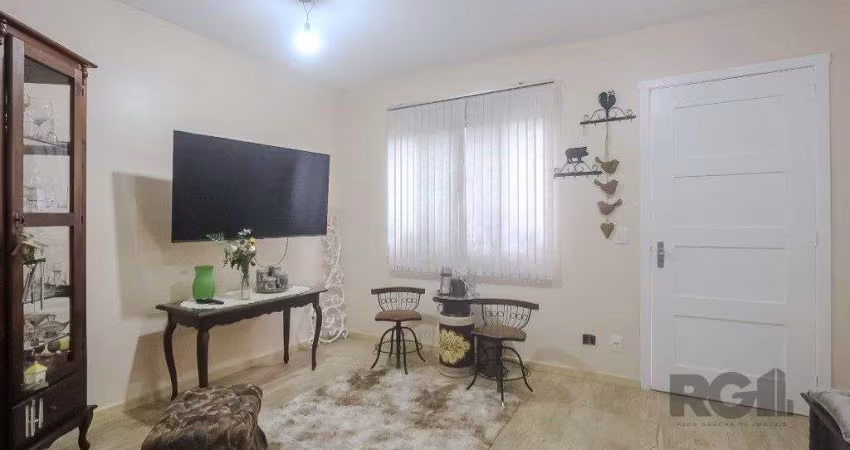 Casa em condomínio, 77m², 2 dormitórios e 2 vagas no bairro Humaitá