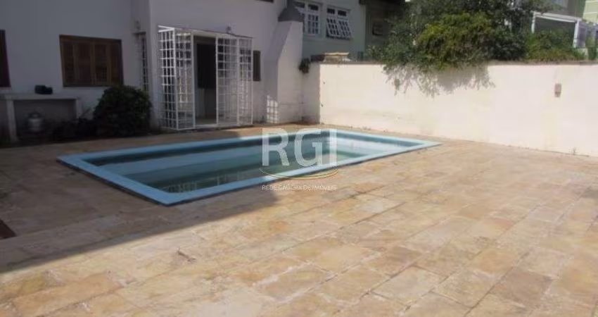 Casa Condominio para Venda - 383.4m², 5 dormitórios, sendo 2 suites, 3 vagas - Nonoai