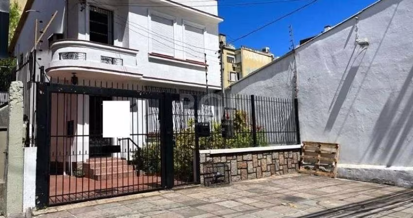 Sobrado para Venda - 160m², 3 dormitórios, sendo 1 suites, Floresta