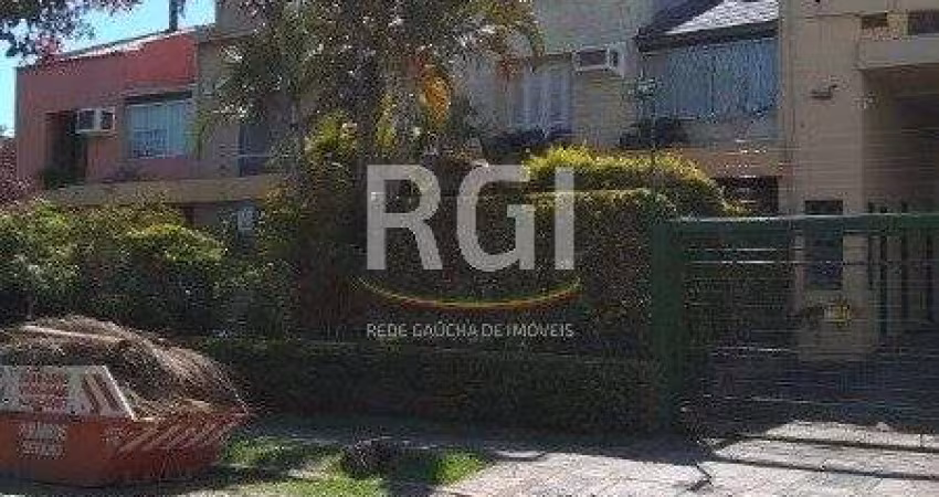 Casa Condominio para Venda - 200m², 4 dormitórios, sendo 2 suites, 4 vagas - Ipanema