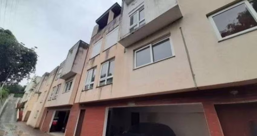 Casa Condominio em Porto Alegre, no bairro Ipanema, com 3 dormitório(s), e 3 banheiros, à venda.