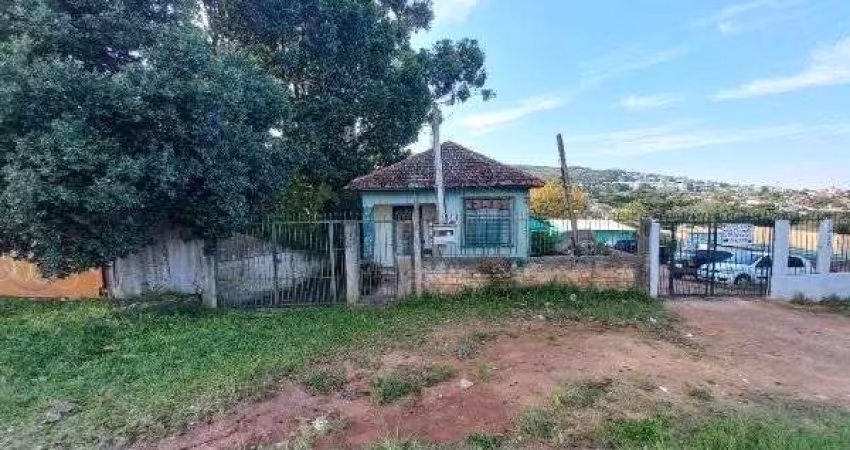 Terreno em Porto Alegre, no bairro Teresópolis, à venda.