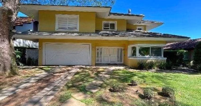 Casa no Jardim do Sol com 4D, sendo 2 suítes e 4 vagas de garagem