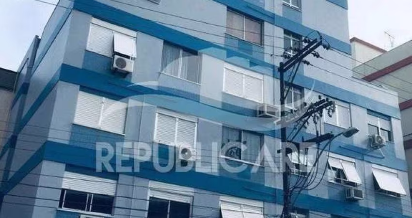 Apartamento na Cidade Baixa, 1 dormitório de frente e vaga de garagem escriturada e coberta Cód. 384939-RP
