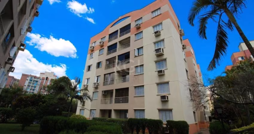 Apartamento de dois quartos e uma vaga de garagem em condomínio com infraestrutura de lazer e segurança.