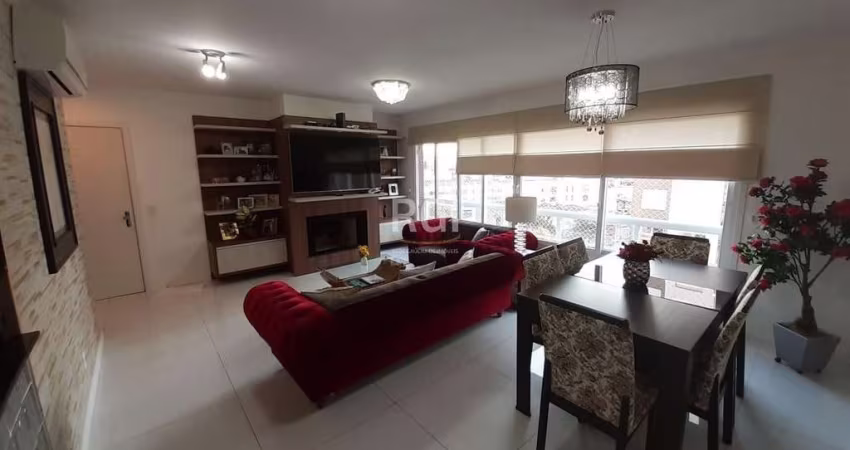 Apartamento para Venda - 128m², 3 dormitórios, sendo 3 suites, 2 vagas - Menino Deus