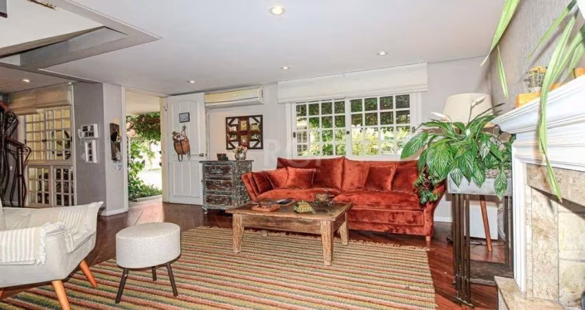 Casa em Condomínio em Jardim Isabel