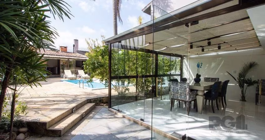 Casa para Venda - 410m², 3 dormitórios, sendo 3 suites, 2 vagas - Ipanema