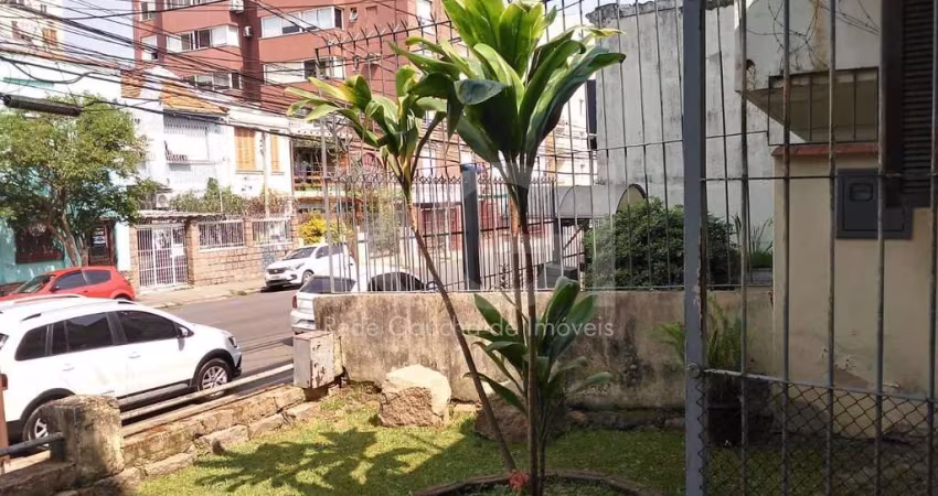 Casa para Venda - 130m², 2 dormitórios, 1 vaga - Cidade Baixa