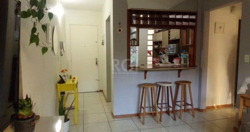 Apartamento de 02 dormitórios e vaga, na Antonio de Carvalho, no bairro Jardim Carvalho, em Porto Alegre, RS