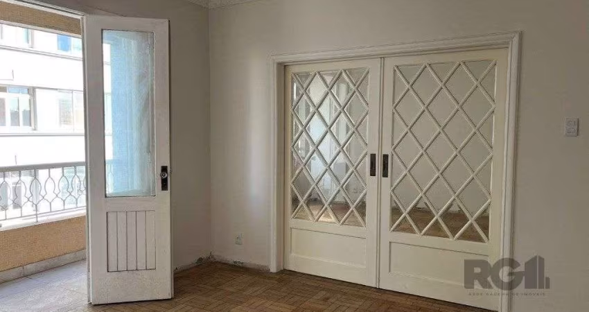 Apartamento na Independência com 176m² de 3 dormitórios e vaga DESOCUPADO
