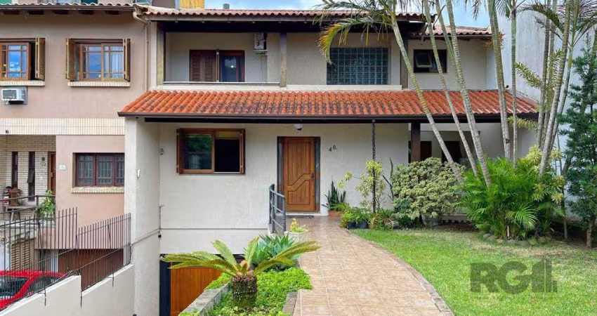Casa 3 dormitórios com suíte no bairro Aberta dos Morros em Porto Alegre