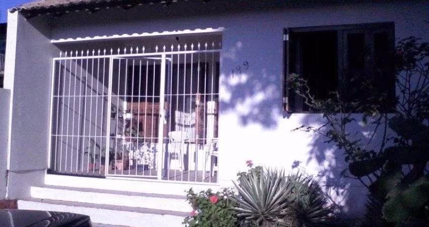Casa para Venda - 120m², 2 dormitórios, 2 vagas - Jardim Floresta