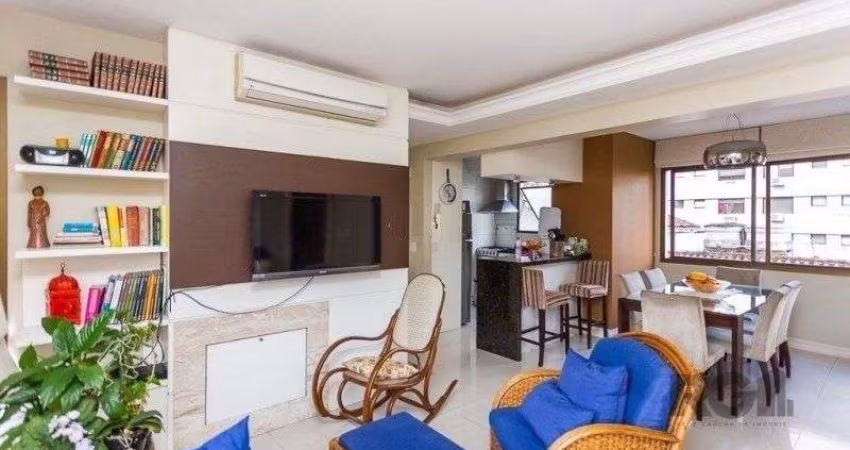 Apartamento 3 dormitórios, 1 suíte, 2 vagas - 74,91m² no Bairro Petrópolis
