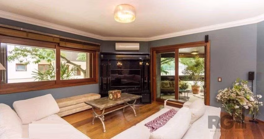 Vende-se luxuoso apartamento 3 quartos com suíte, com dependência completa, 2 vagas cobertas, próximo da Encol - 204m² -  Bela Vista