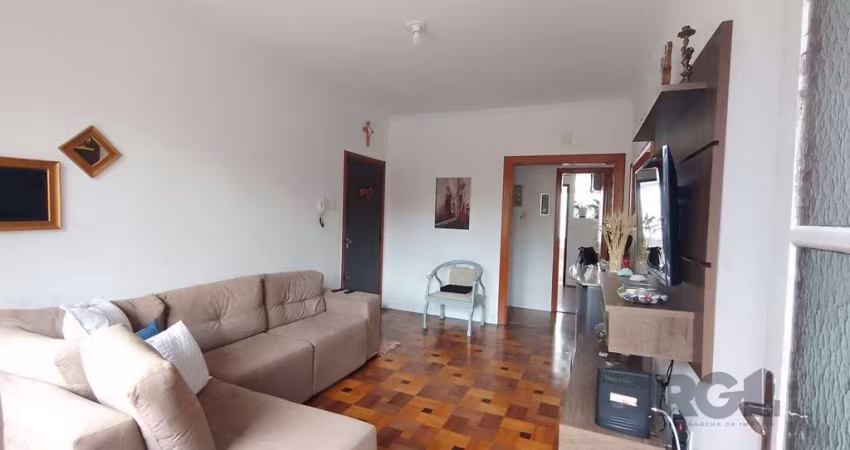 Apartamento 2 dormitórios com vaga e sacada no Menino Deus