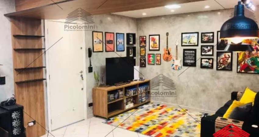 Apartamento studio a venda no Centro de São Paulo, 1 quarto, 1 banheiro, mobiliado, cozinha americana, móveis planejados.