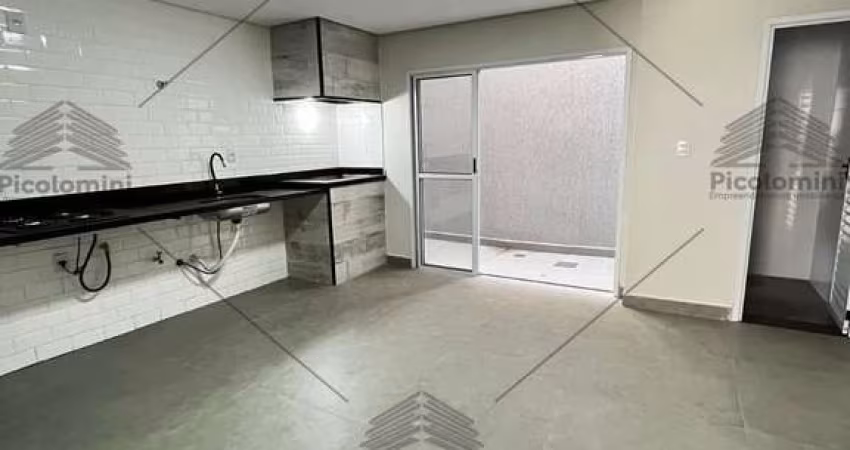 Sobrado a venda na Vila Carrão de 244m², 3 quartos, 3 suítes, 4 banheiros, lavanderia, área de serviço, varanda, jardim de inverno, 4 vagas de garagem